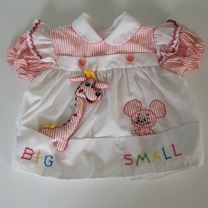 THE DETAILS! Adorable Vintage Dress with Animals